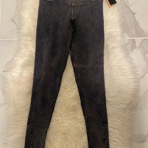 Nux One By One Legging MW size small NWT - Picture 5 of 5